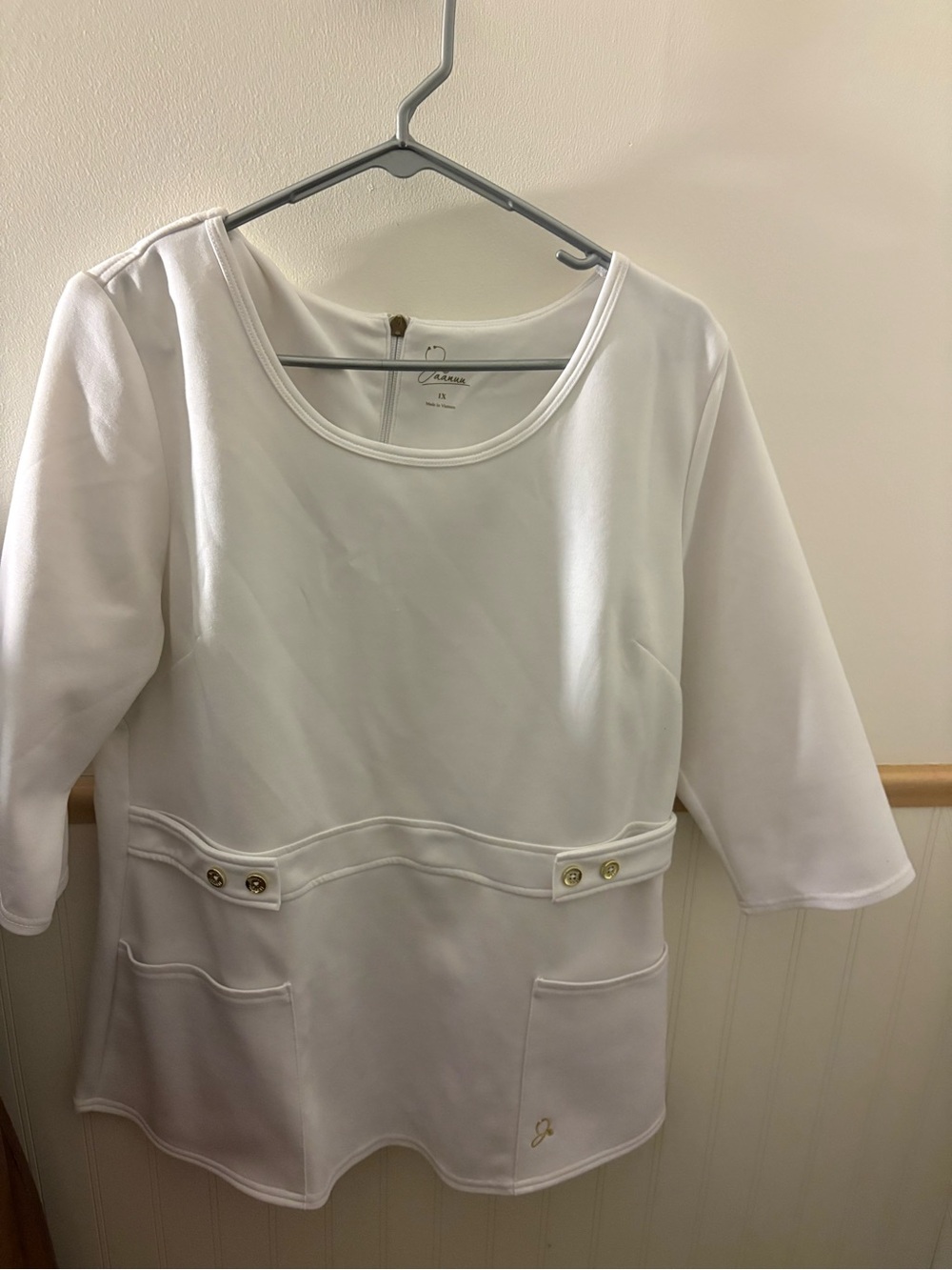 Jaanuu Women’s 1X White Scrub Top with Gold Accents